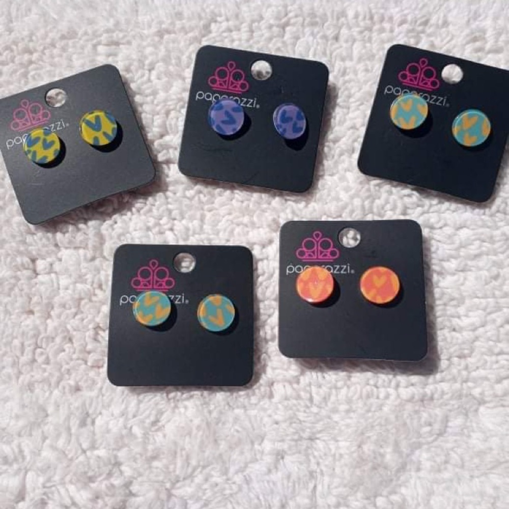 Starlet Shimmer Earrings. NWT